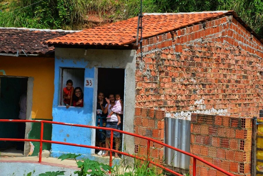 Moradores Da Grota Da Macaxeira Comemoram Melhorias Habitacionais